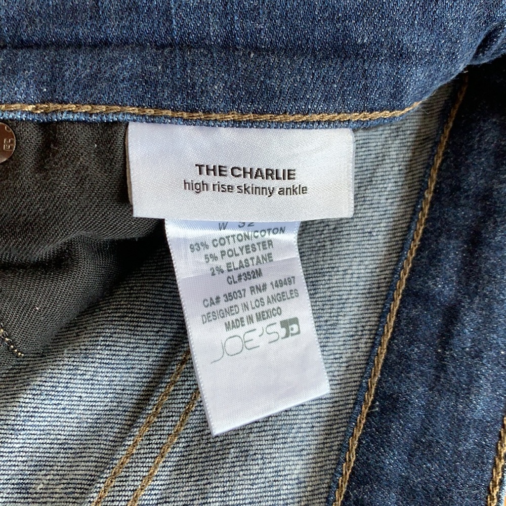 Joe’s jeans. The Charlie. Size 32 - Picture 4 of 7